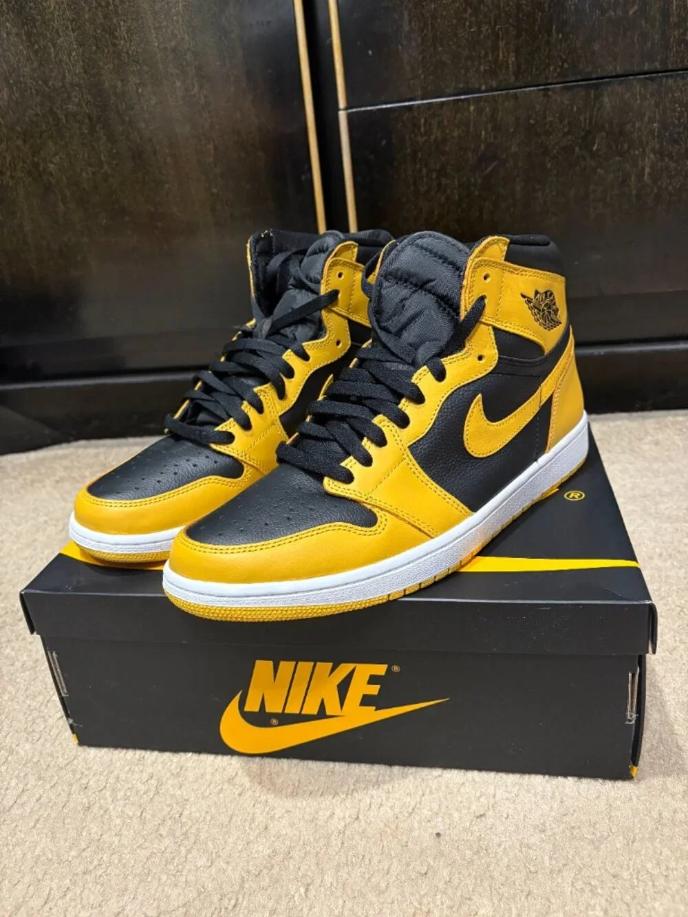 Nike Air Jordan 1 High OG Pollen